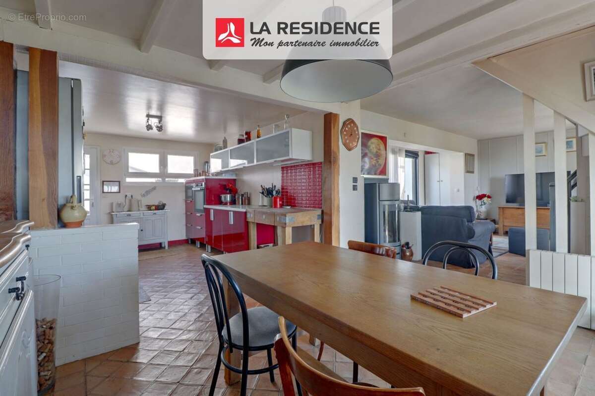 Maison 113 m² à Vaureal  - photo 2