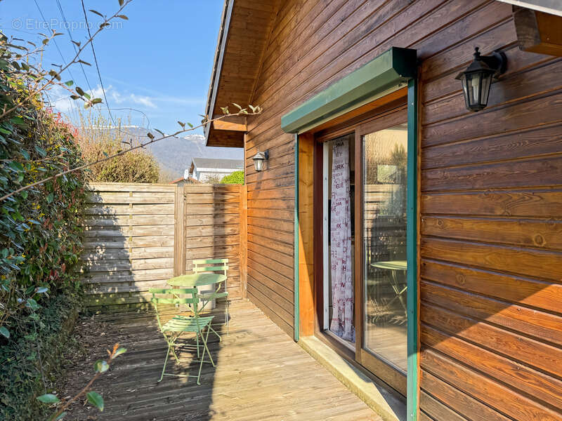 Maison à SAINT-GENIS-POUILLY