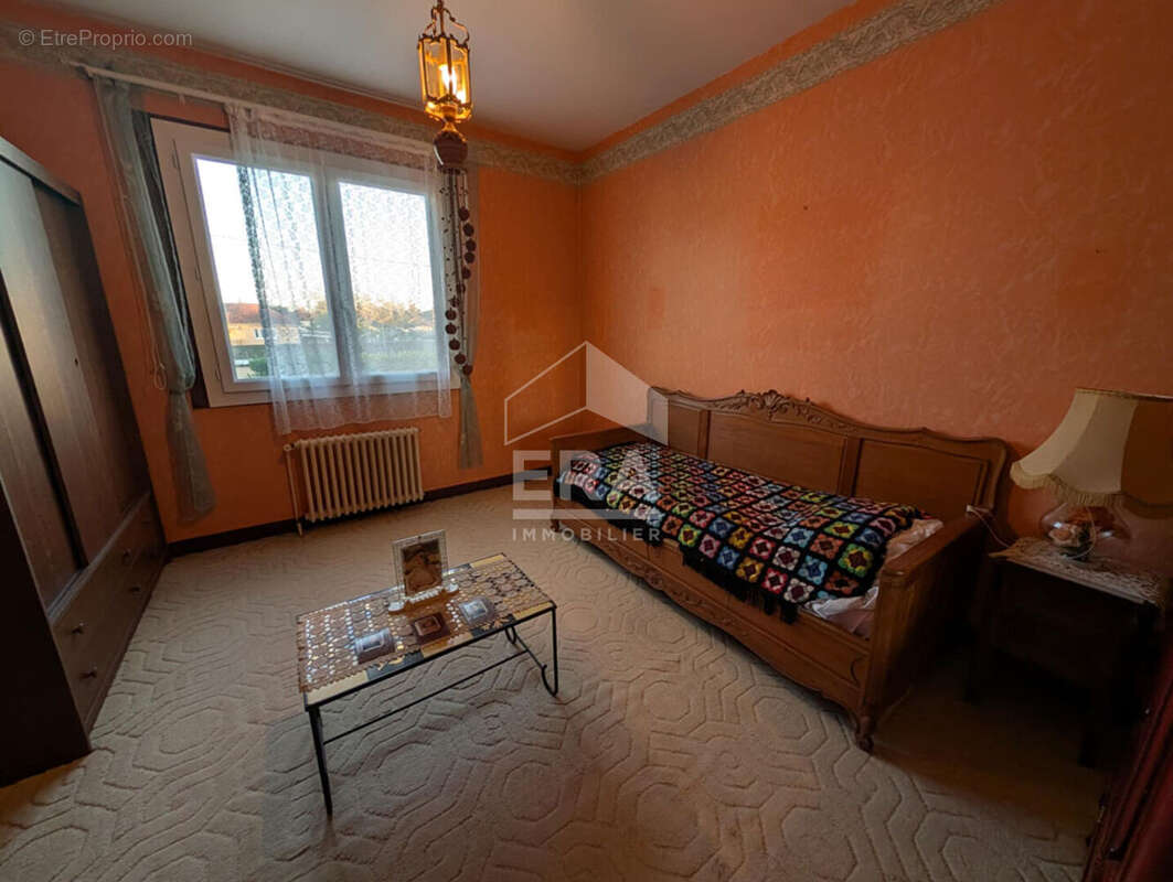 Maison à MONTPON-MENESTEROL