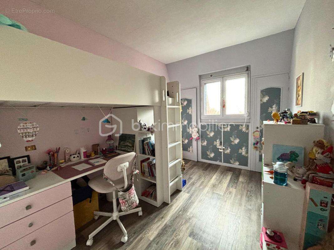 Maison à LA QUEUE-EN-BRIE