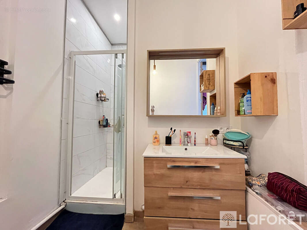 Maison en pierre Ambares Et Lagrave - 85 m2 - 3 chambres - photo 7