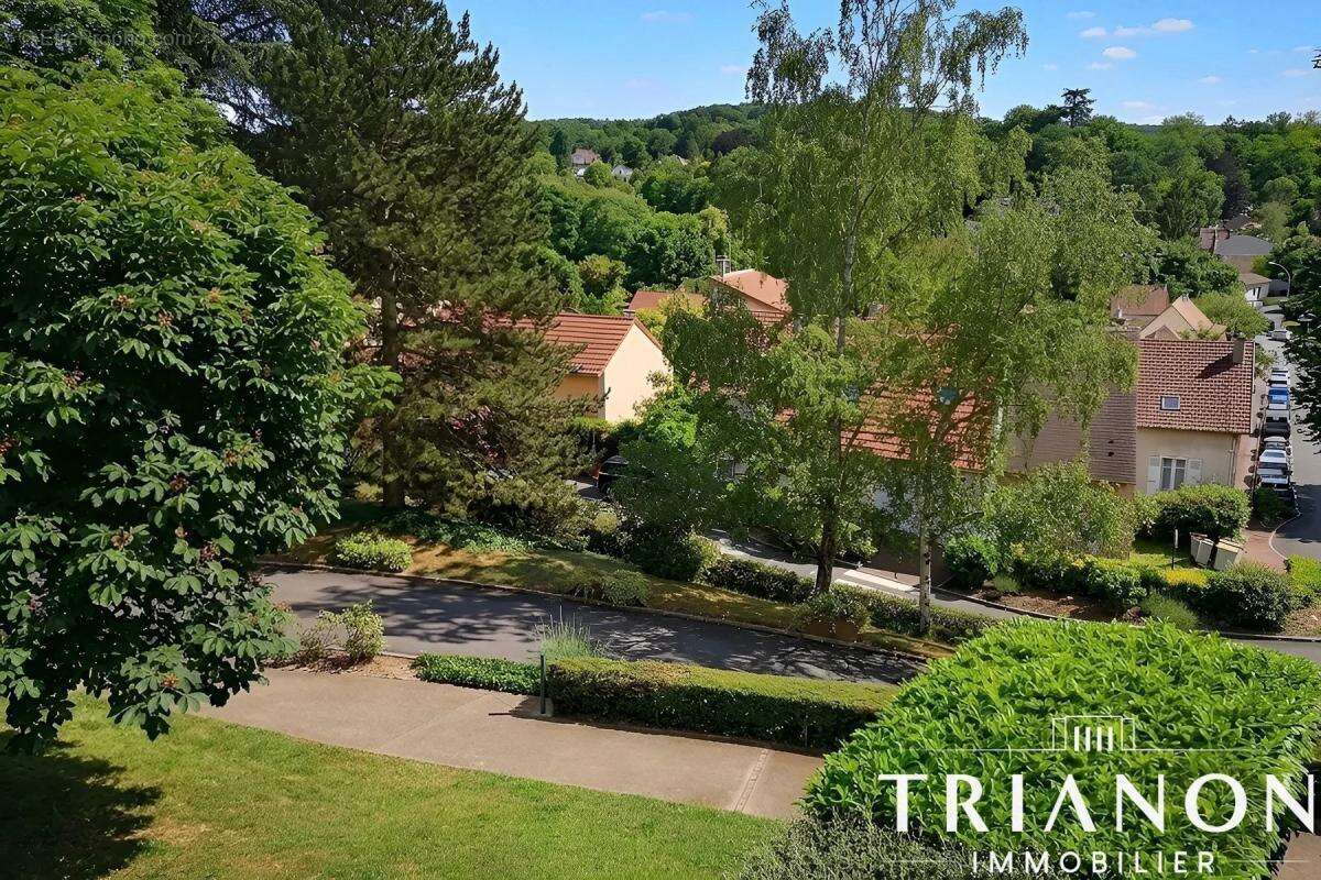 Appartement à L'ETANG-LA-VILLE