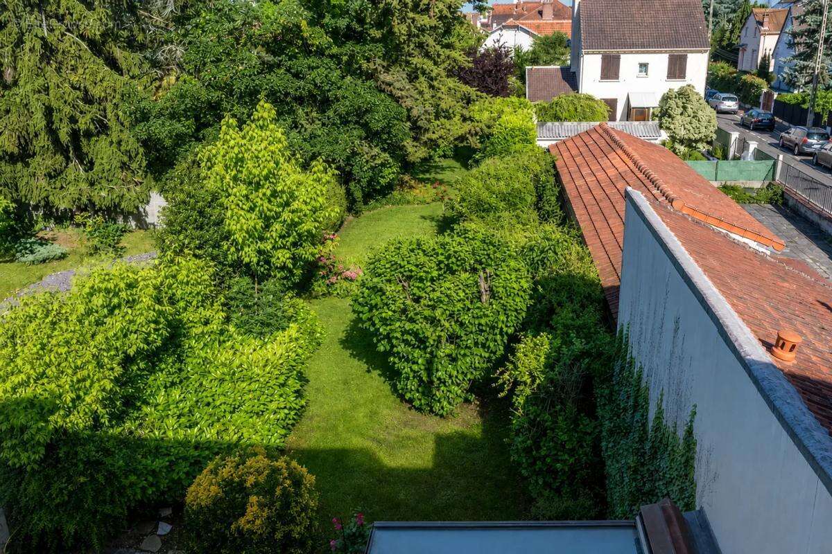 Maison de 7 pièces de 140 m² à Eaubonne - photo 15