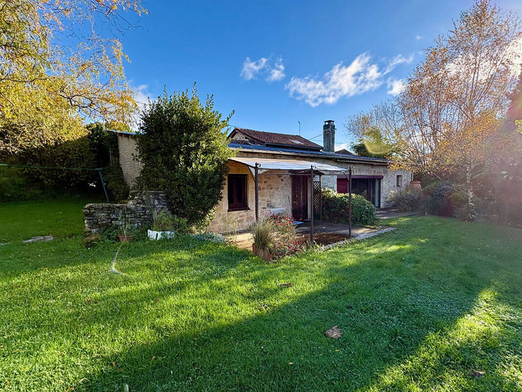 Maison à VIAZAC