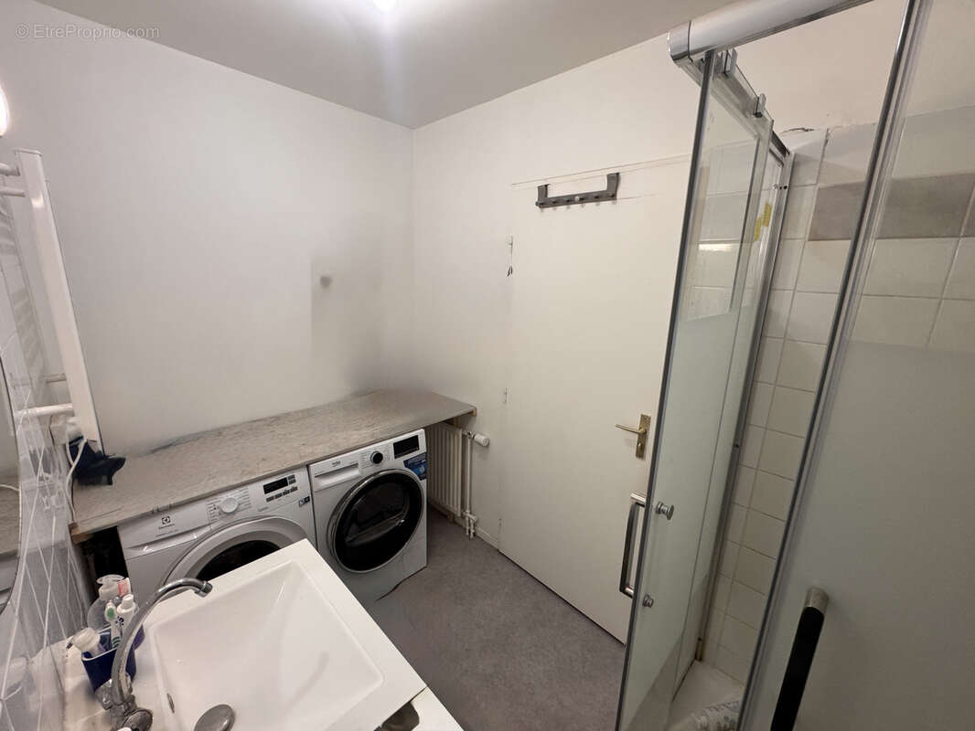 Appartement F2 dans résidence récente 48.06 m2 carrez - 53,62 m2 utiles exposé SUD - photo 7