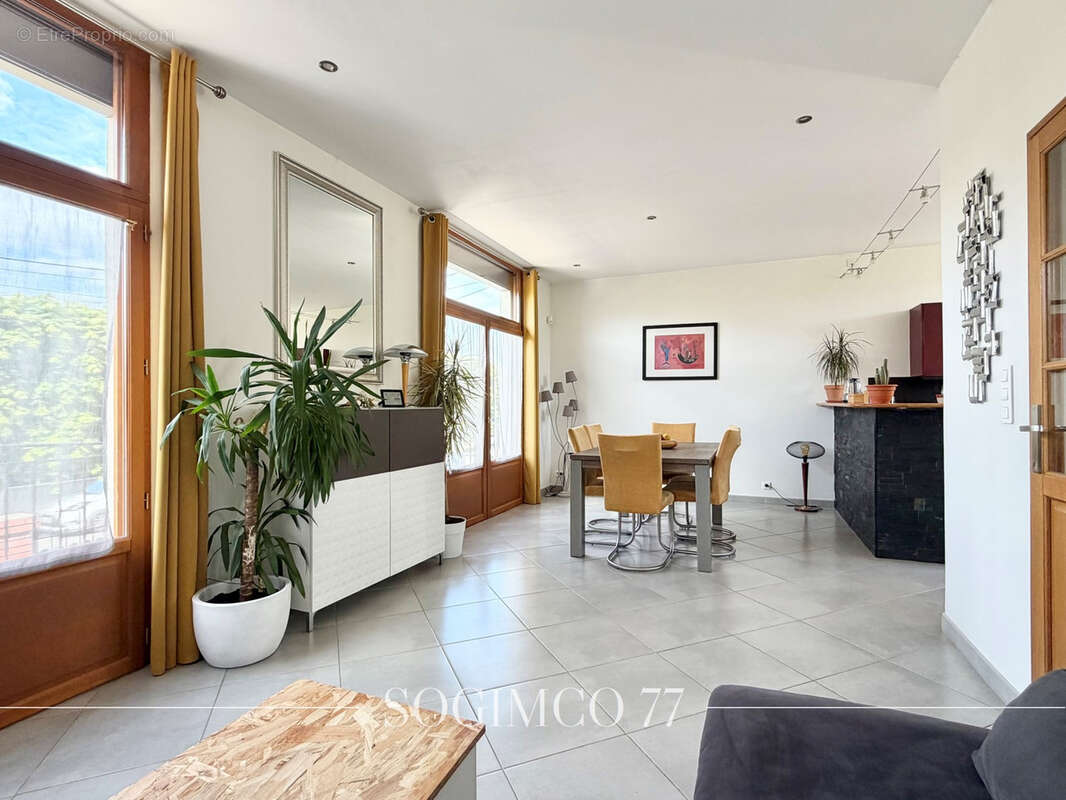 Maison à GOURNAY-SUR-MARNE