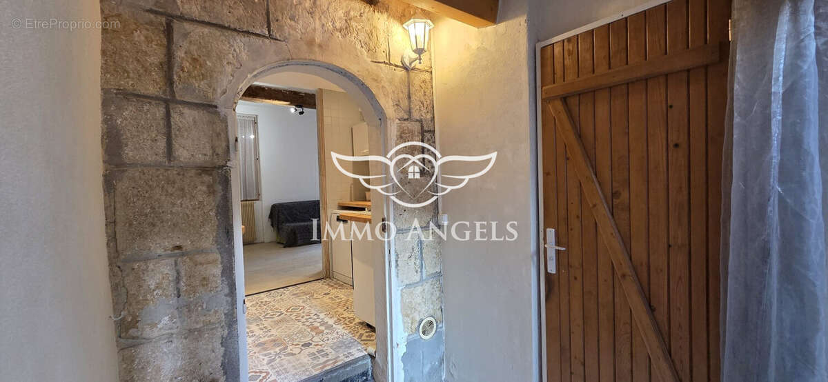 Logia - Toilettes indépendant - Maison à SOMMIERES