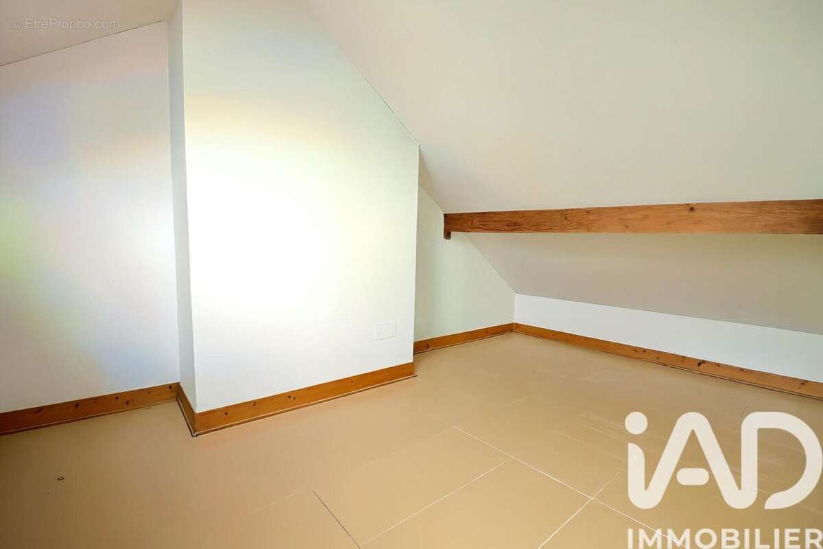 Maison 90 m² à Argenteuil  - photo 9