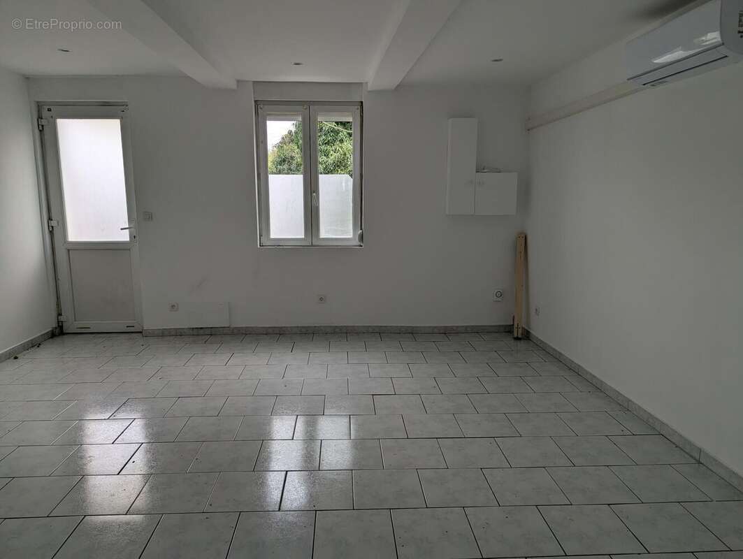 Photo 2 - Maison à BRUAY-LA-BUISSIERE