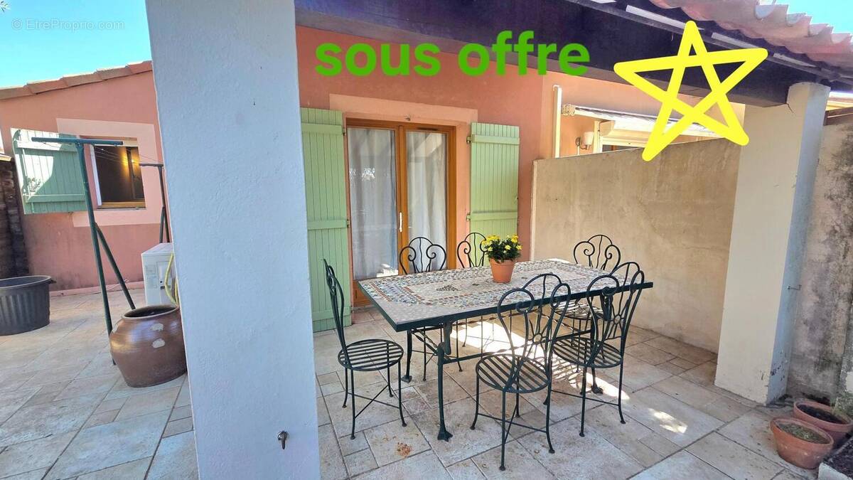 Photo 1 - Maison à SAINT-LAURENT-D'AIGOUZE