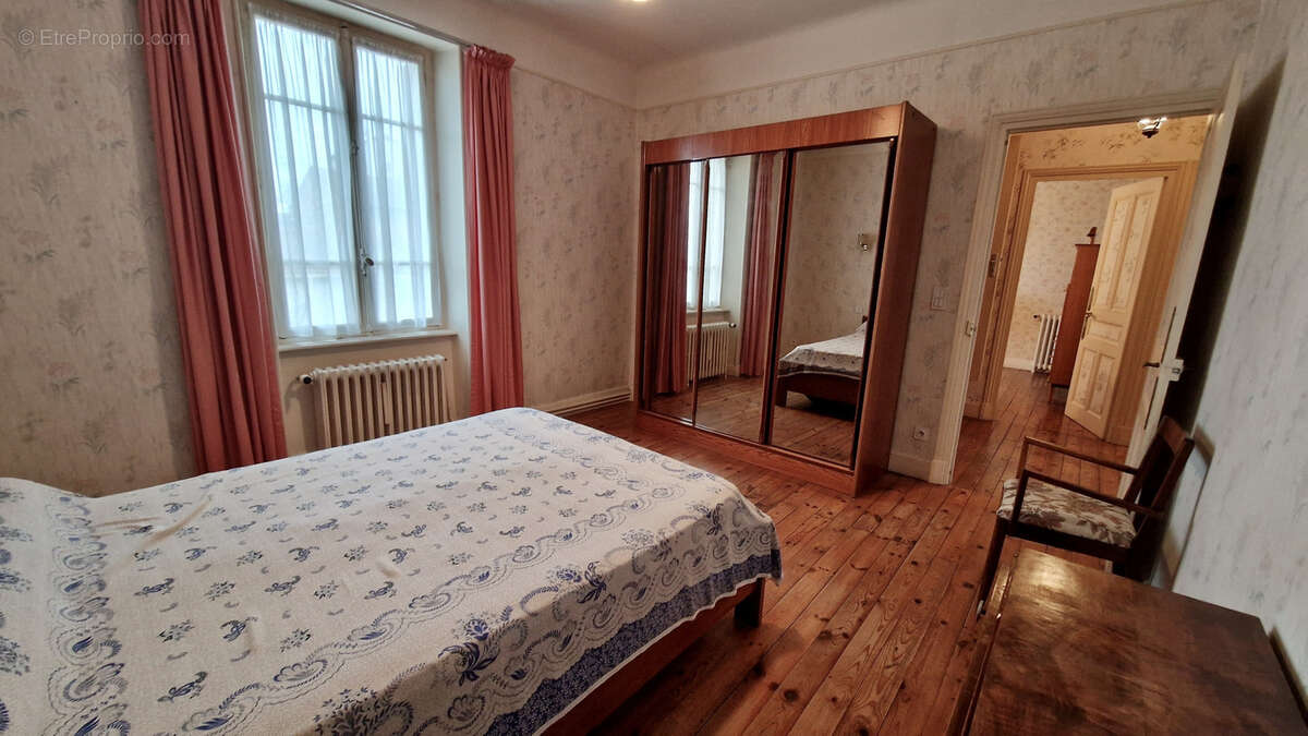 Maison à PAULHAGUET