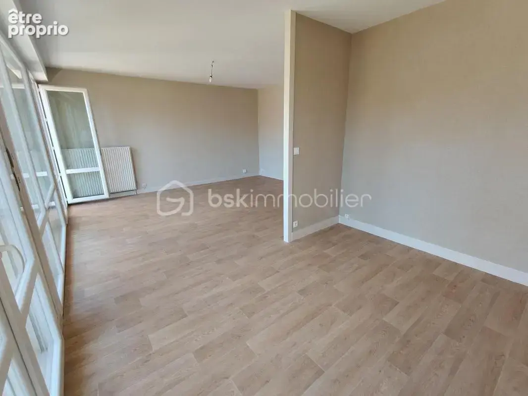 Appartement spacieux et lumineux en vente à 4 MN DU PORT à pied - photo 4