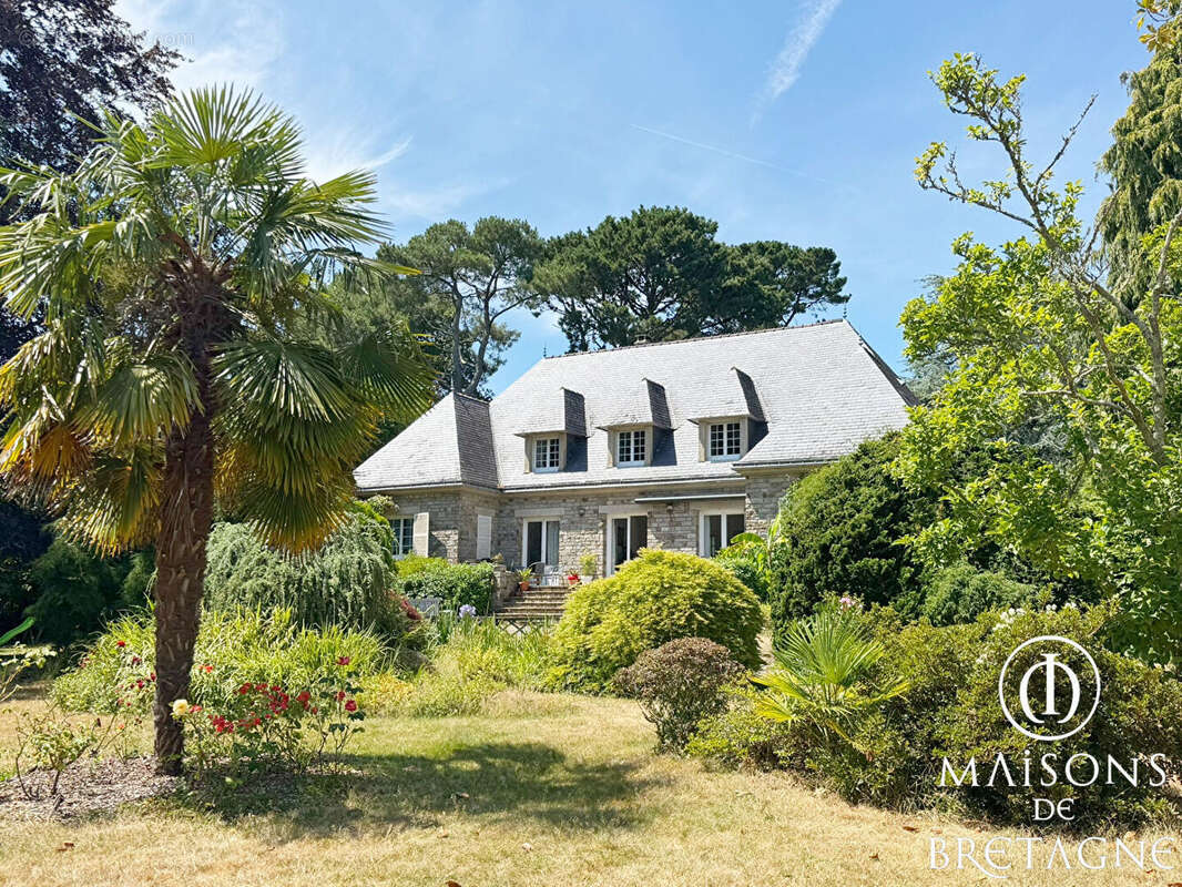Demeure bourgeoise 260 m², 11 pièces à vendre à Larmor-Plage - photo 12