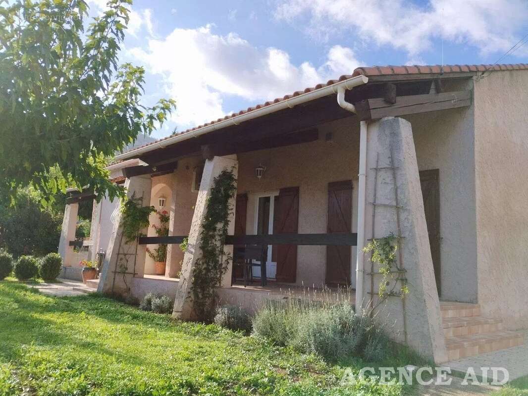 Maison à CUGES-LES-PINS