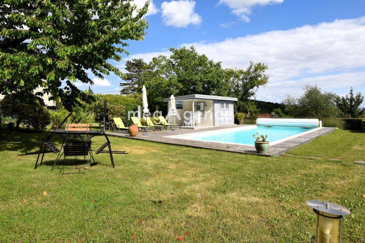 Maison à VAUX-SUR-SEINE