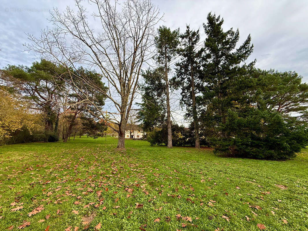 Maison à ESTIVAREILLES