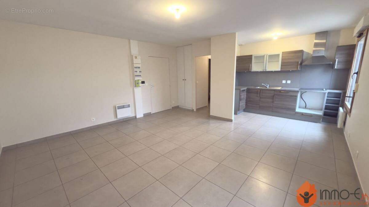 Appartement à MAGNY-LE-HONGRE