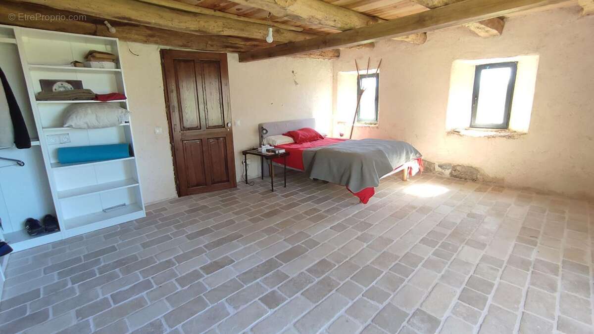 Belle maison Cantalienne Saint Amandin 15190 - photo 8