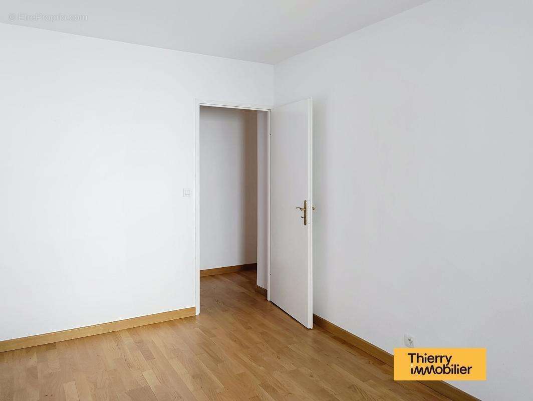 T3 spacieux avec balcon - bout des pavés - photo 11