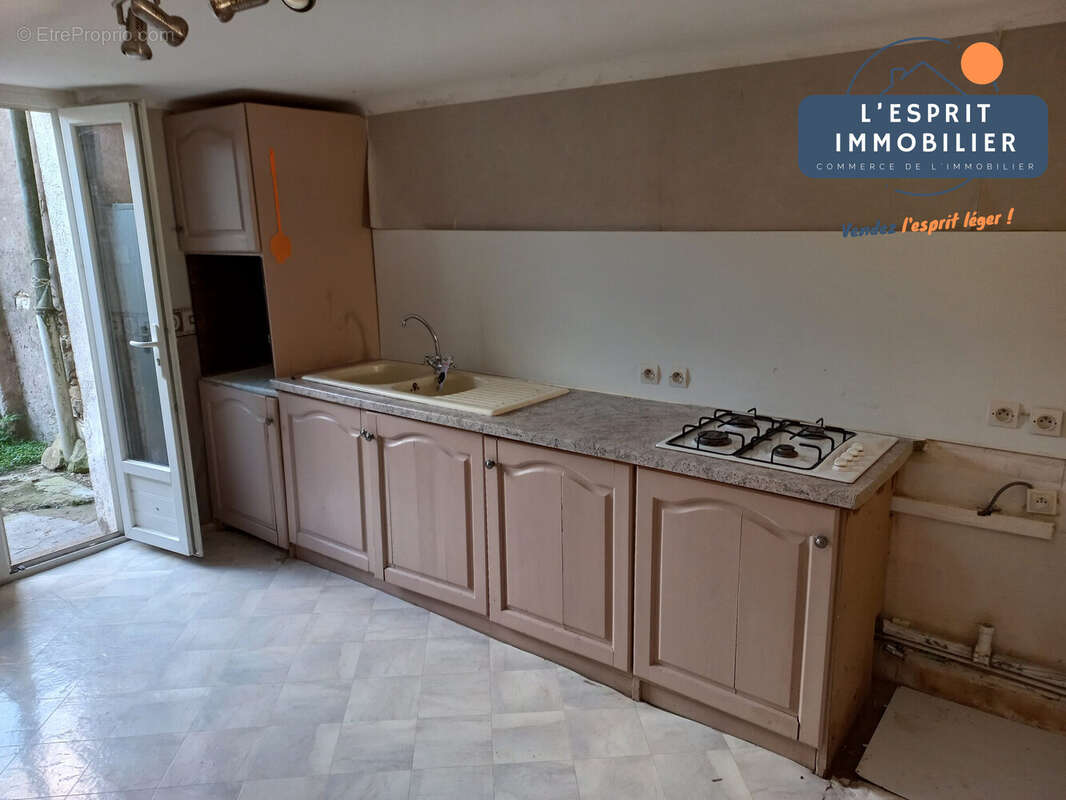 Maison à BURLIONCOURT