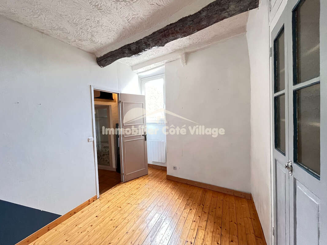 Appartement à TOUET-DE-L'ESCARENE