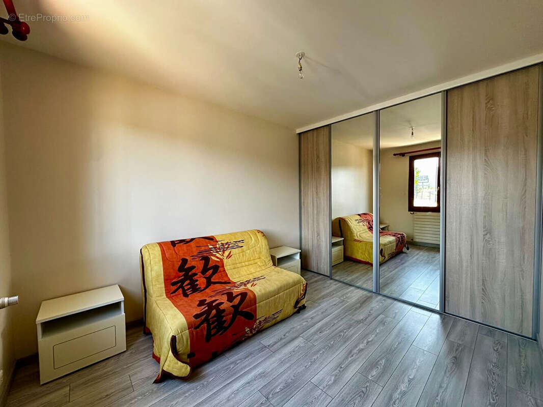 Maison à VIGNEUX-SUR-SEINE