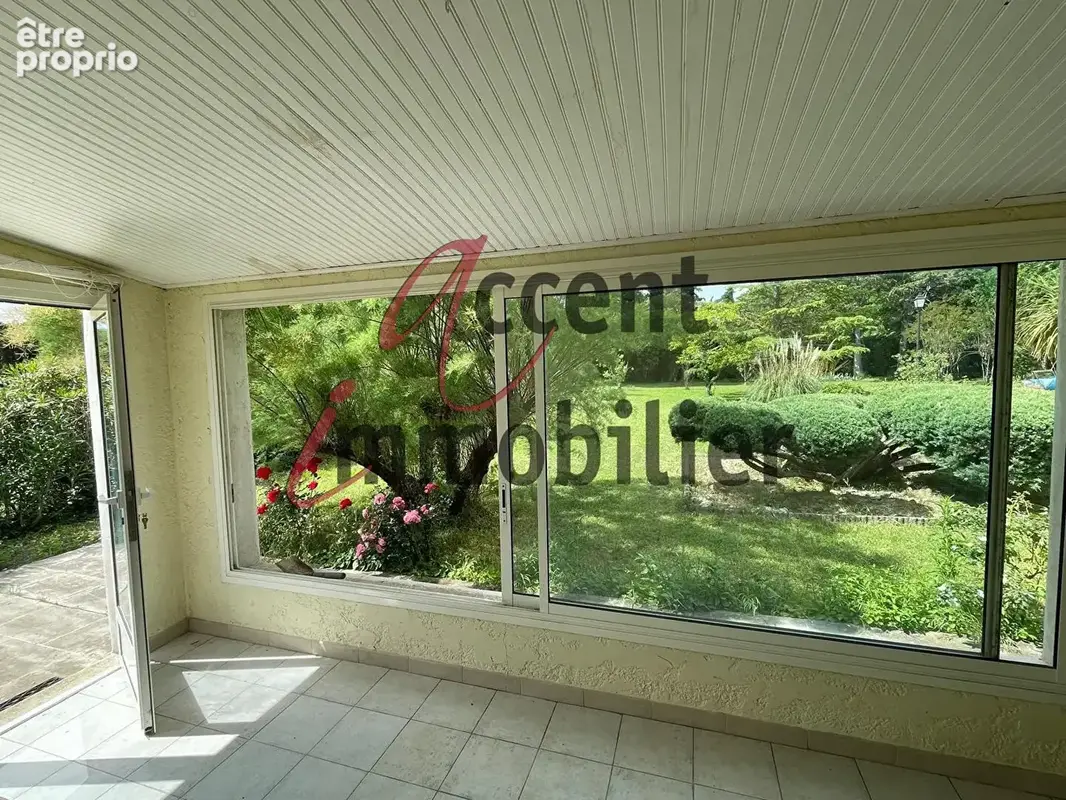 Maison Caumont Sur Durance 5 pièce(s) 244 m2 - photo 11