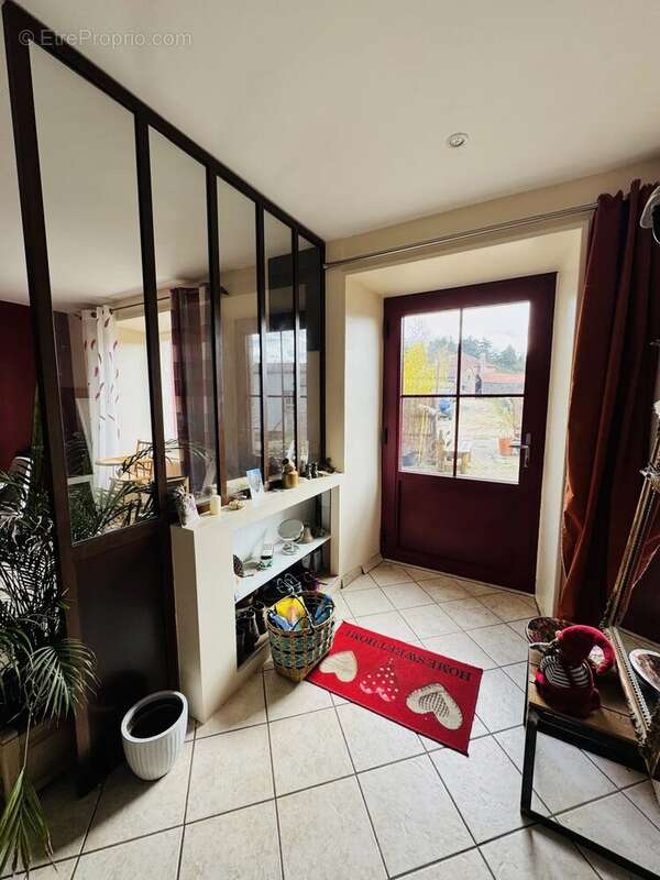 Maison à SAINT-CHRISTOPHE-D'ALLIER