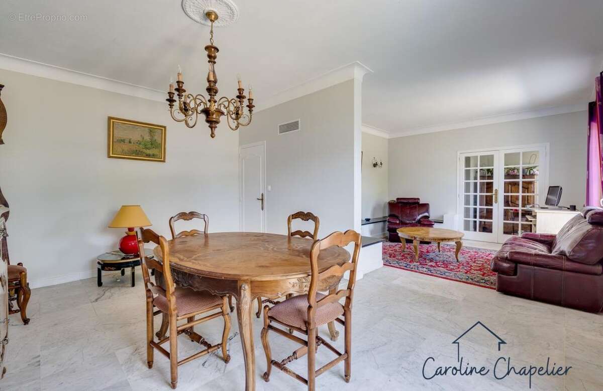 Centre-ville Plaisance-du-Touch – Maison familiale avec grand terrain divisible de 1 500 m² - photo 3