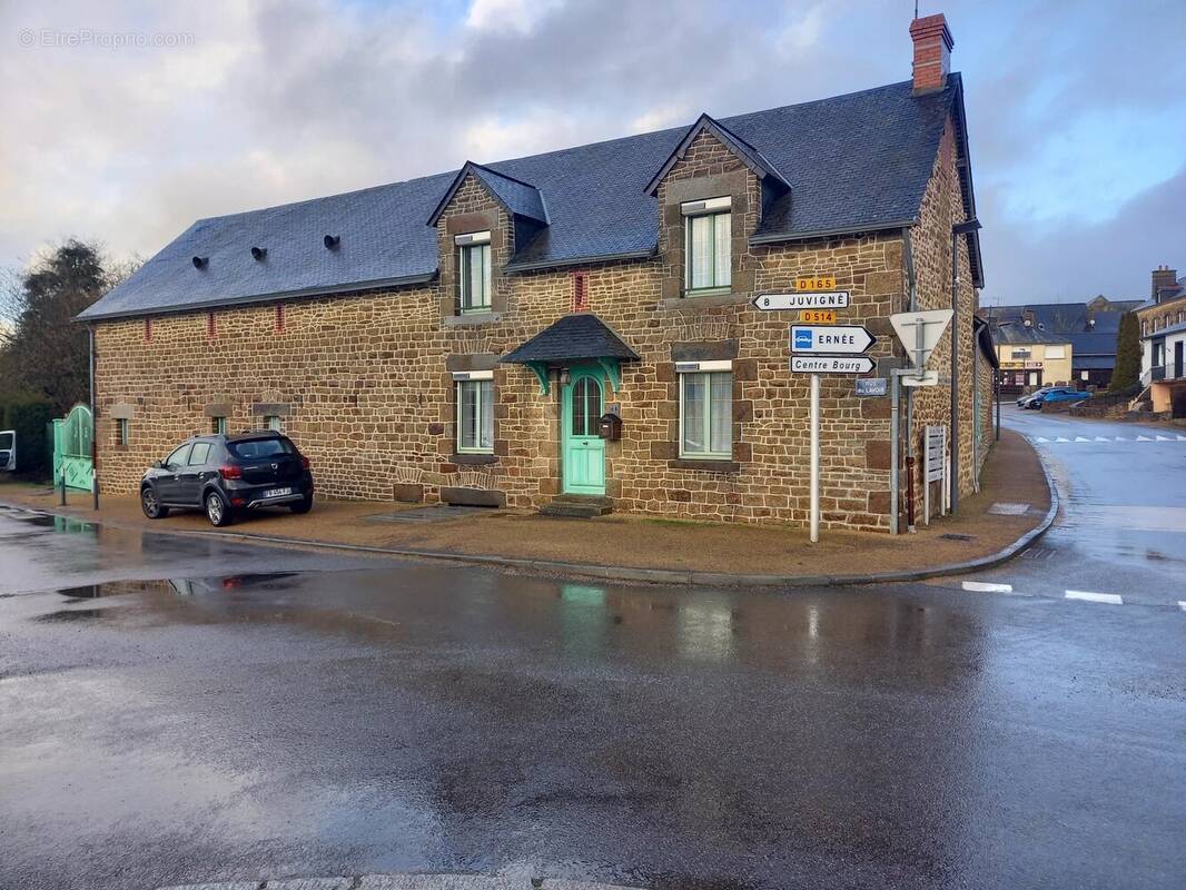 Maison à SAINT-HILAIRE-DU-MAINE