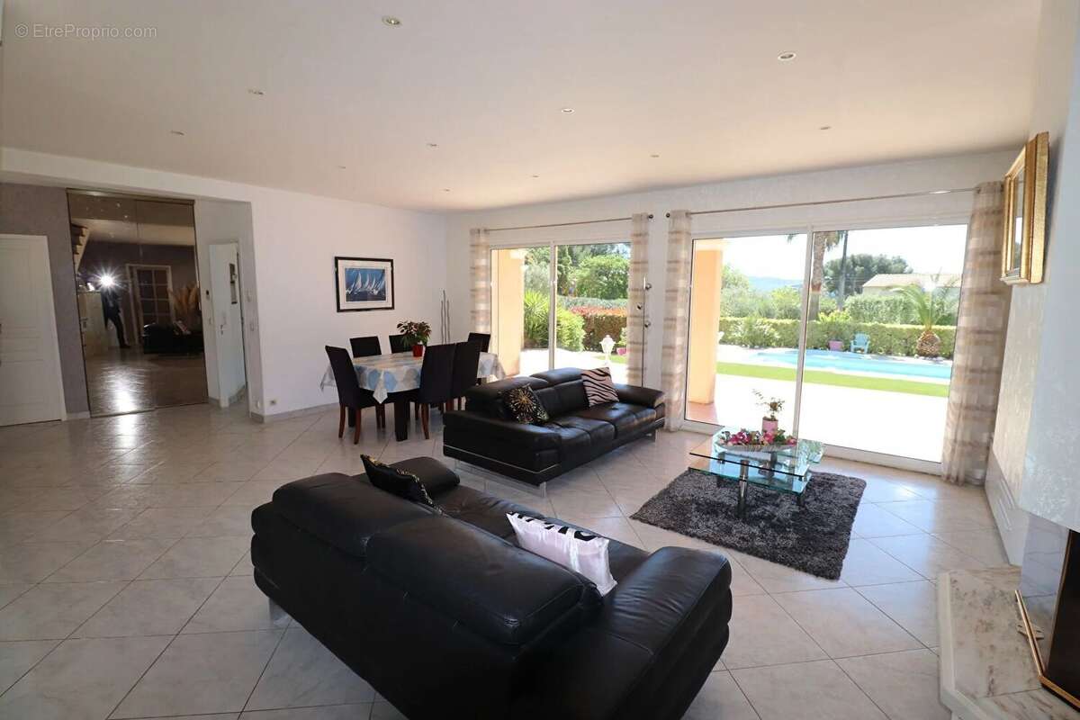 Maison à LA CADIERE-D'AZUR