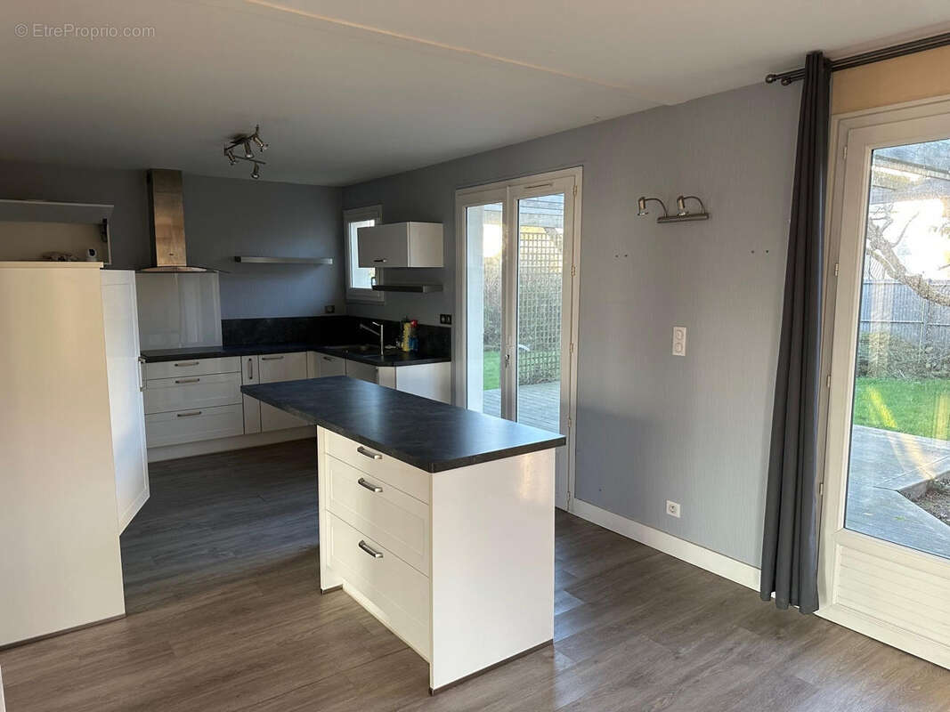 IMG_1955 - Maison à MONTGERMONT