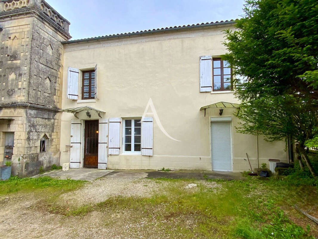 Maison Pons 8 pièce(s) 220 m2 - photo 3