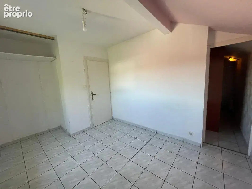 Maison 120 m² - 5 chambres - 837 m² de terrain - environnement calme - photo 13