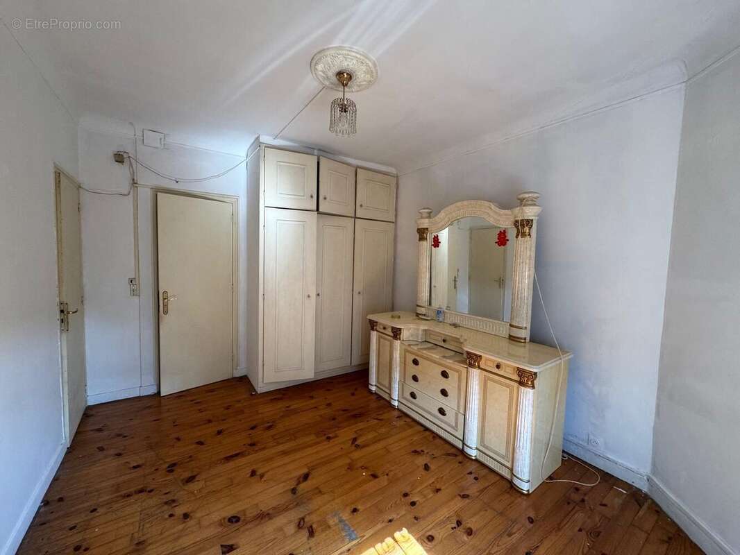 Maison 104 m² à Bondy  - photo 6