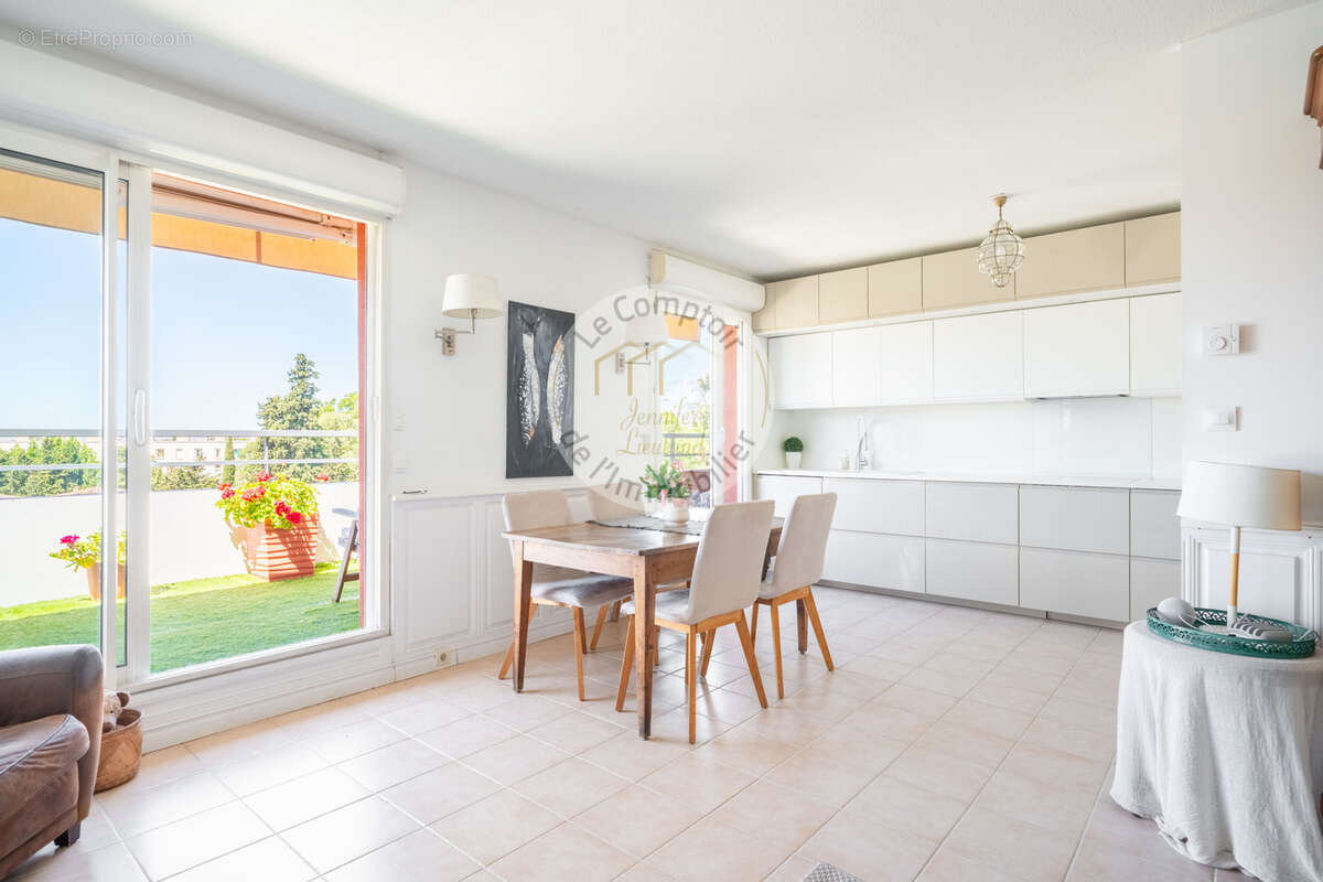 Appartement à MARSEILLE-9E