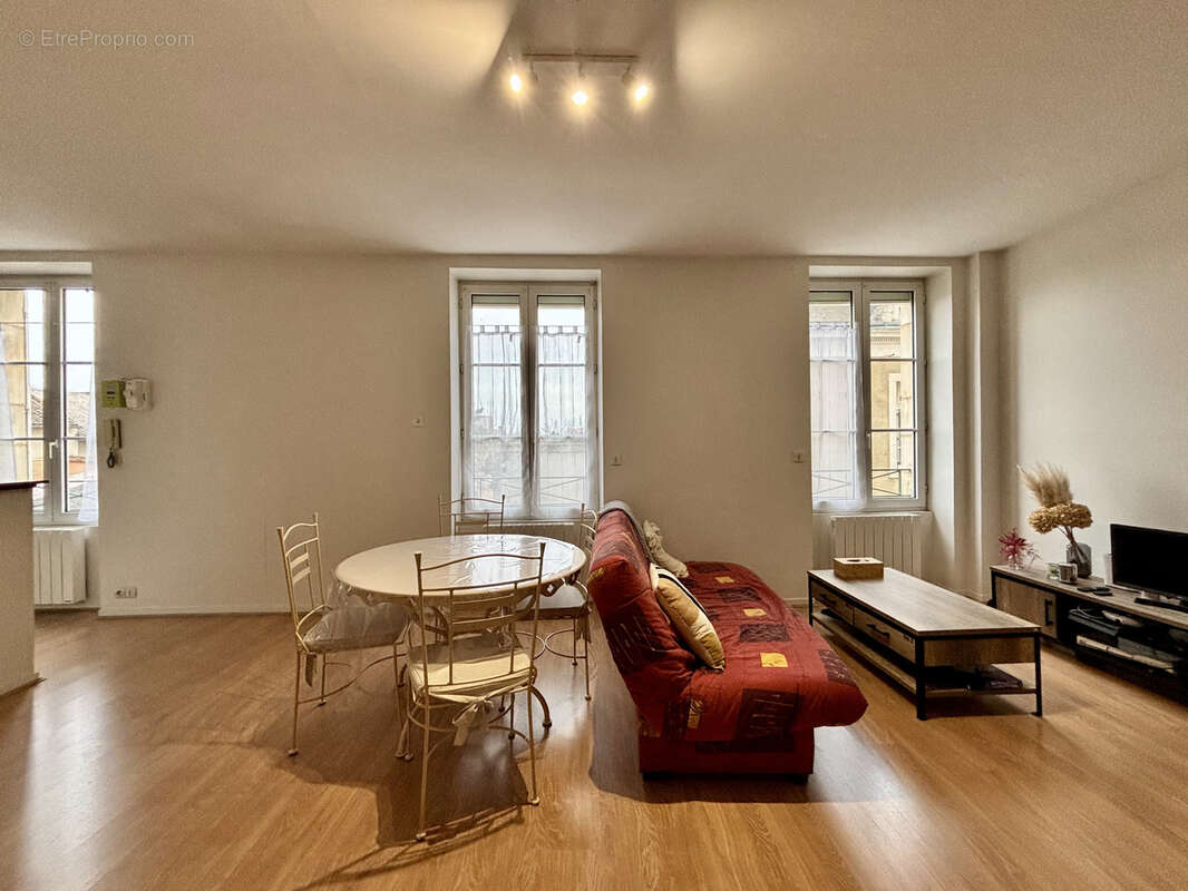 Appartement à NEUVILLE-DE-POITOU