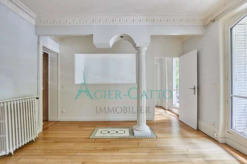 Appartement à PARIS-5E