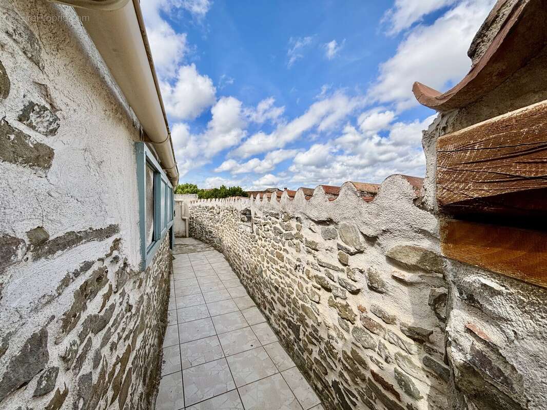 Maison à PEYRIAC-MINERVOIS