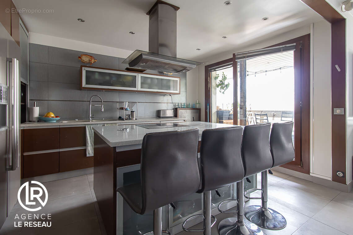 Appartement à LEVALLOIS-PERRET