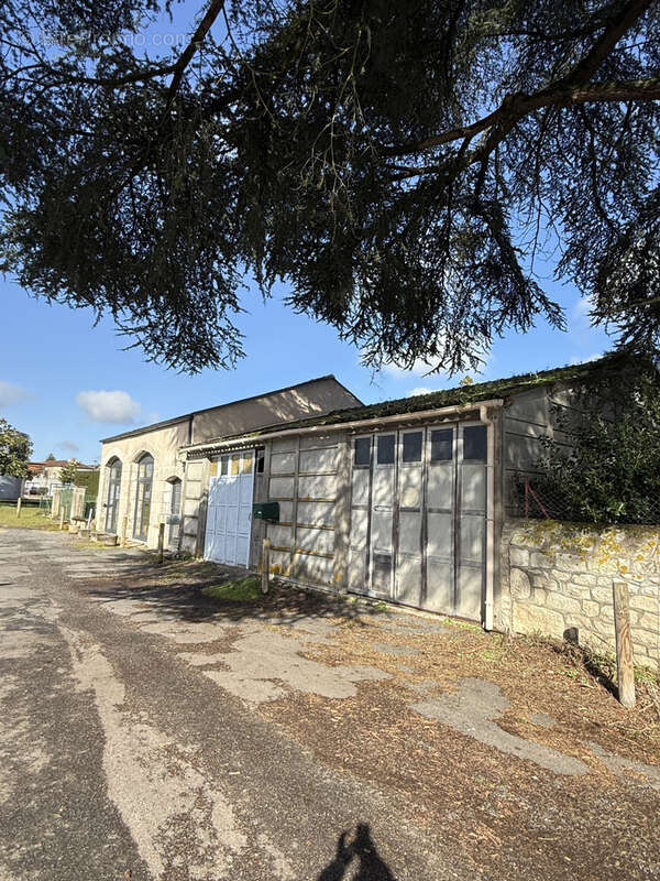 Appartement à SAINT-JULIEN-L'ARS