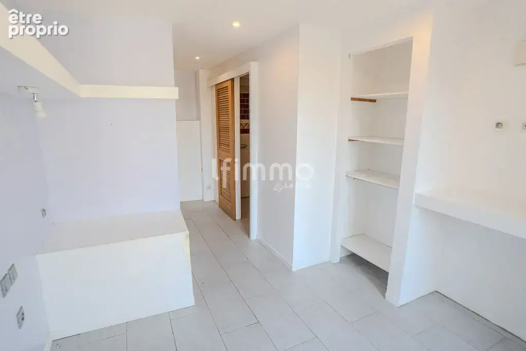 Maison 3 chambres, 3 salles d’eau/bain, cour et garage – Mayrevi - photo 5