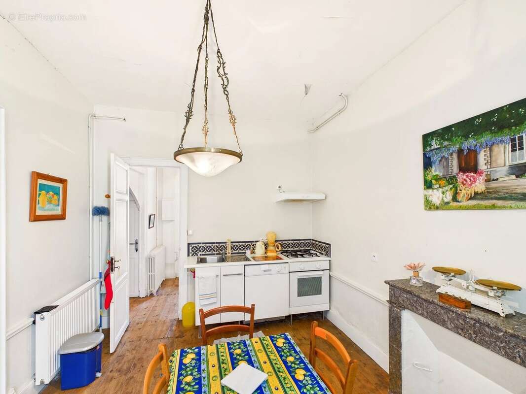 Maison à SAINT-EMILION