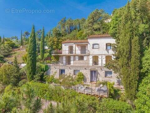 Maison à THEOULE-SUR-MER