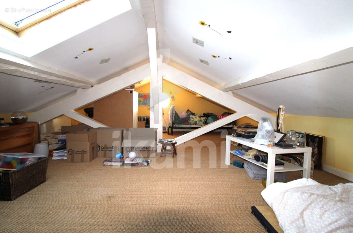 Maison à GUILHERAND-GRANGES