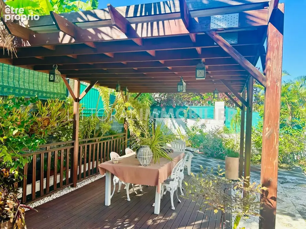 À vendre : Villa familiale sur 400 m² de terrain, quartier Pichette - photo 2