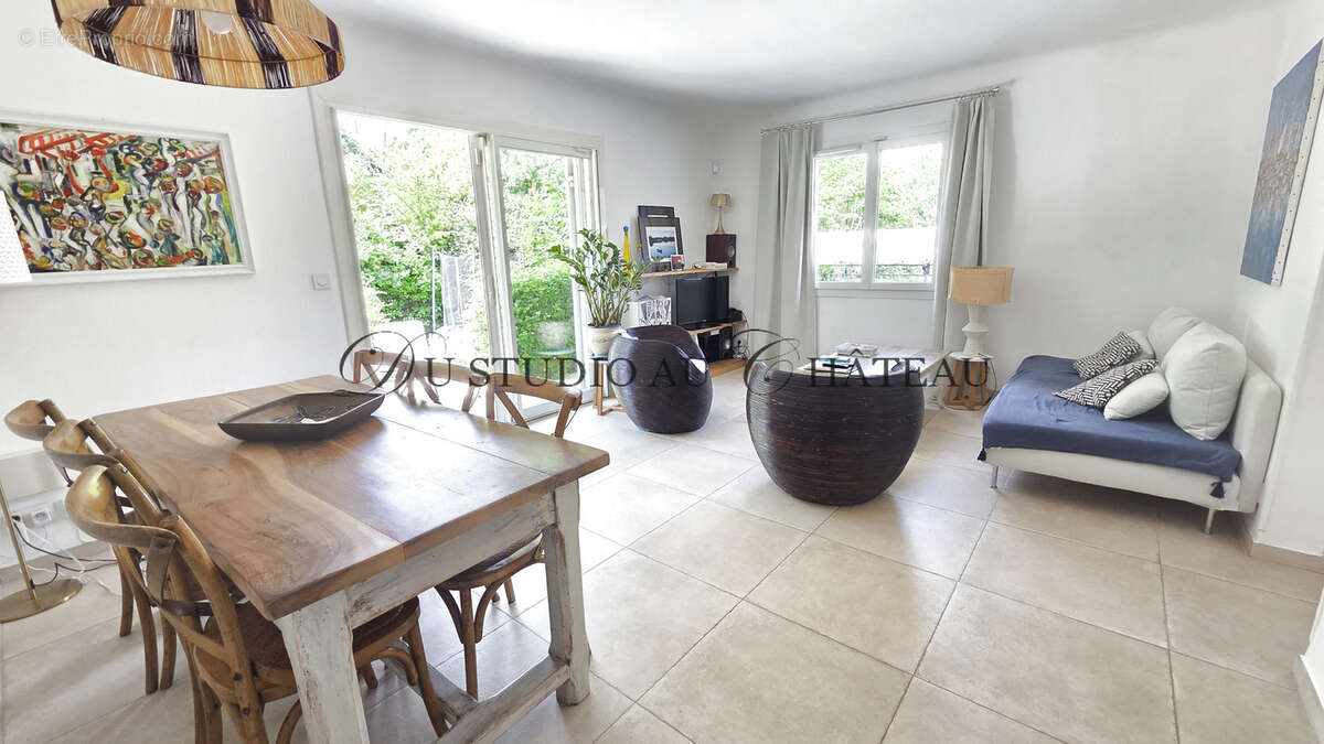 Ventabren à 15 Mn d'Aix en Provence belle villa rénovée avec piscine  coeur de village avec piscine potentiel - photo 9