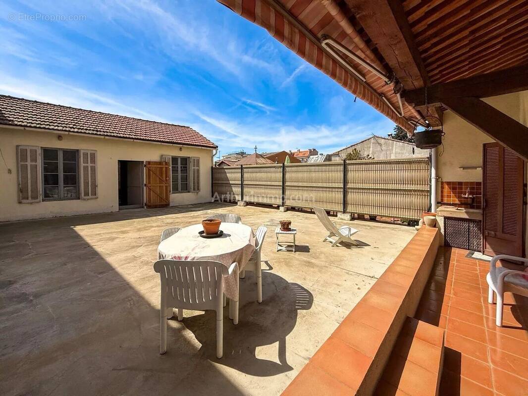 Appartement à DRAGUIGNAN