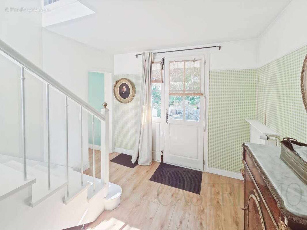 Maison à RESTINCLIERES