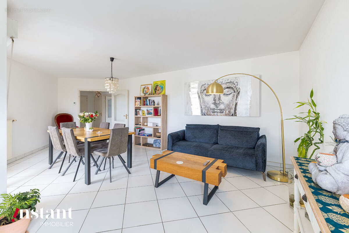 Appartement à TASSIN-LA-DEMI-LUNE